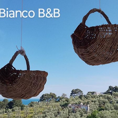 B&B L'Altare Bianco Весте Екстериор снимка