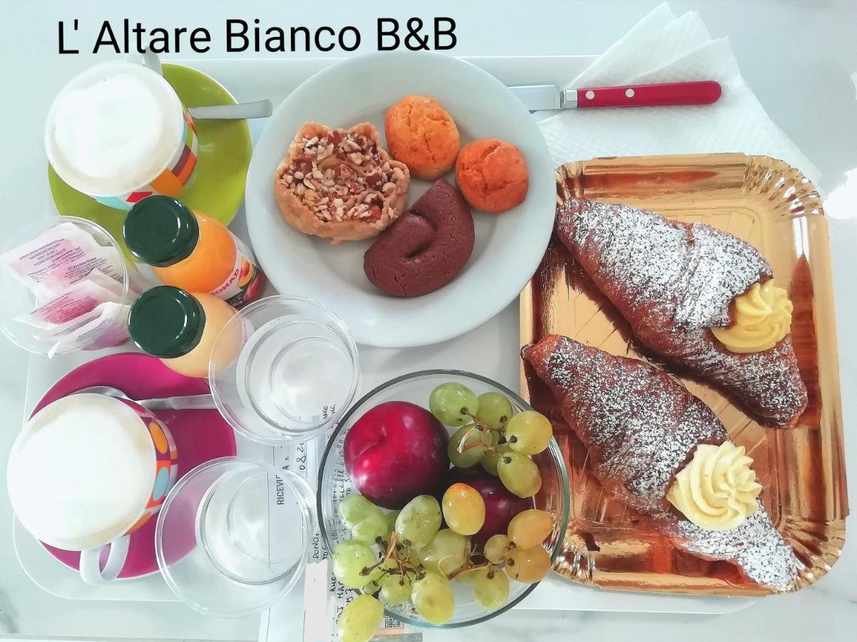 B&B L'Altare Bianco Весте Екстериор снимка